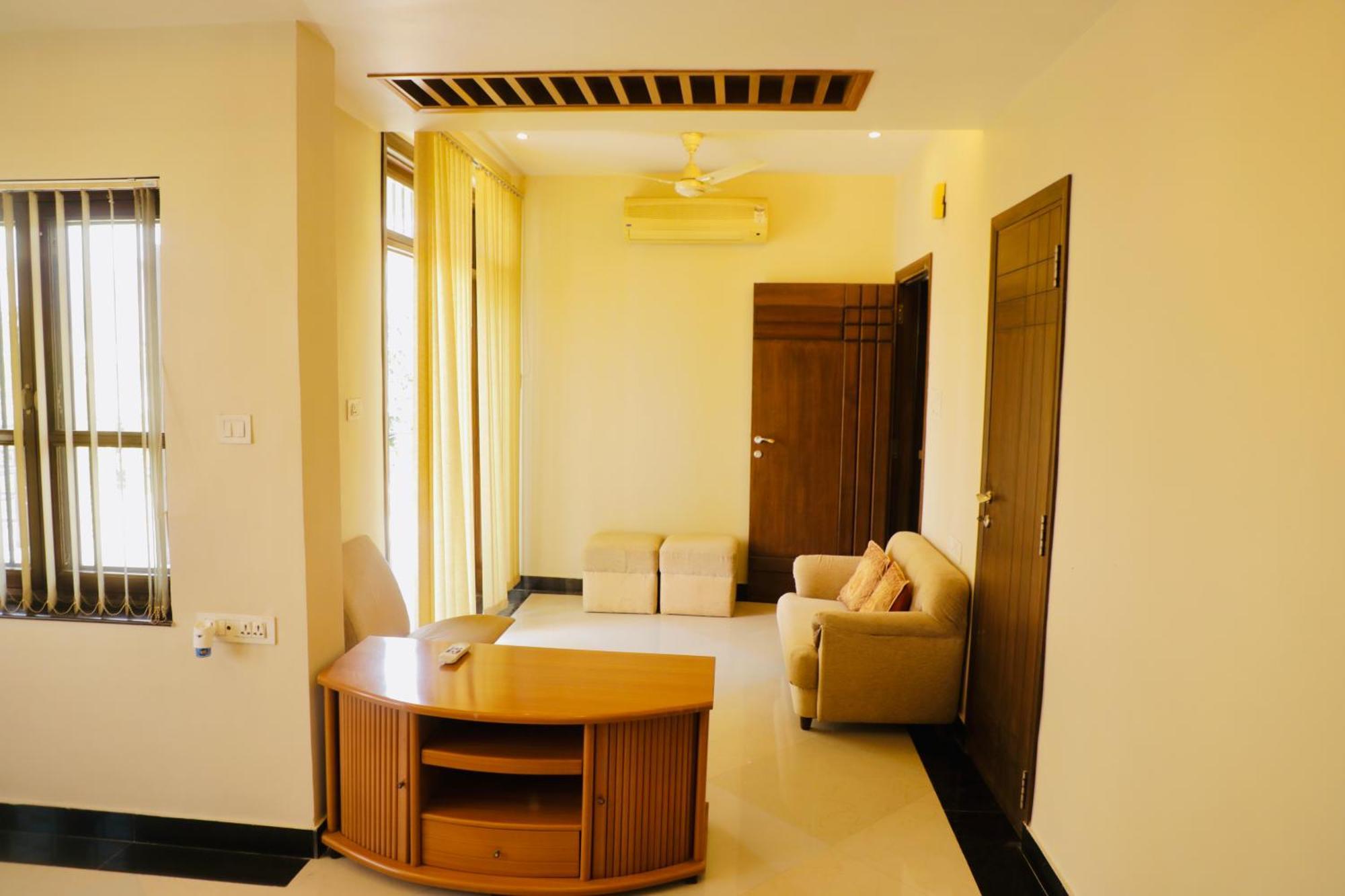 Villa Aha Luxury Stay - 3Bhk Villa With Garden & Parking