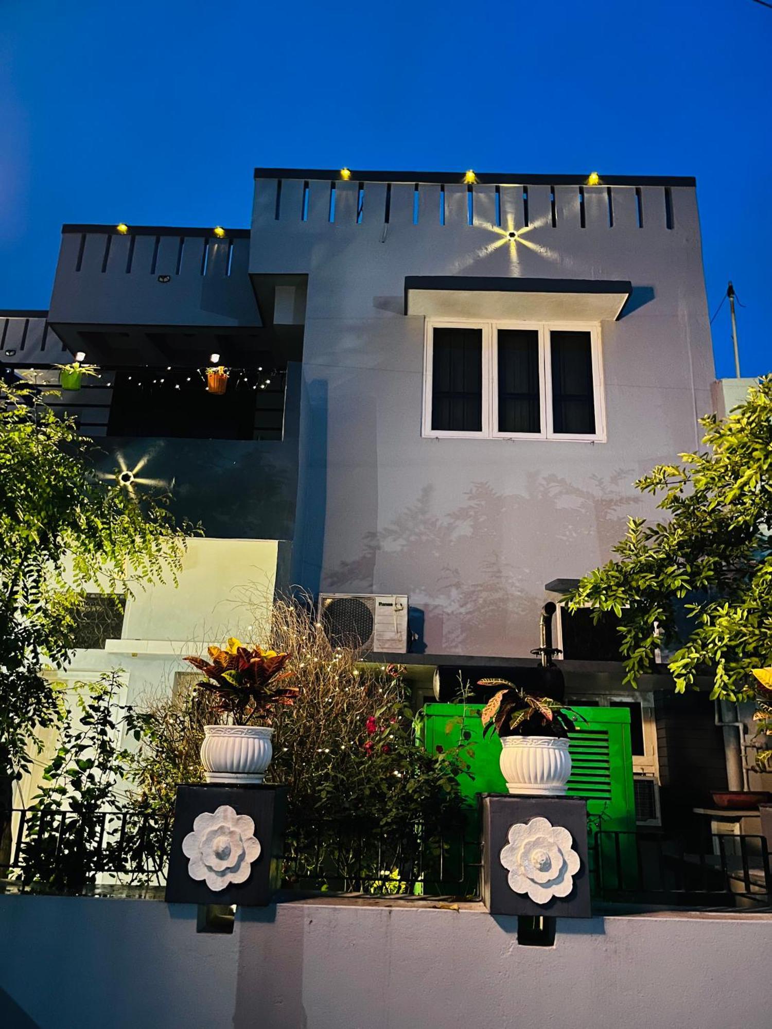 Aha Luxury Stay - 3Bhk Villa With Garden & Parking Villa *